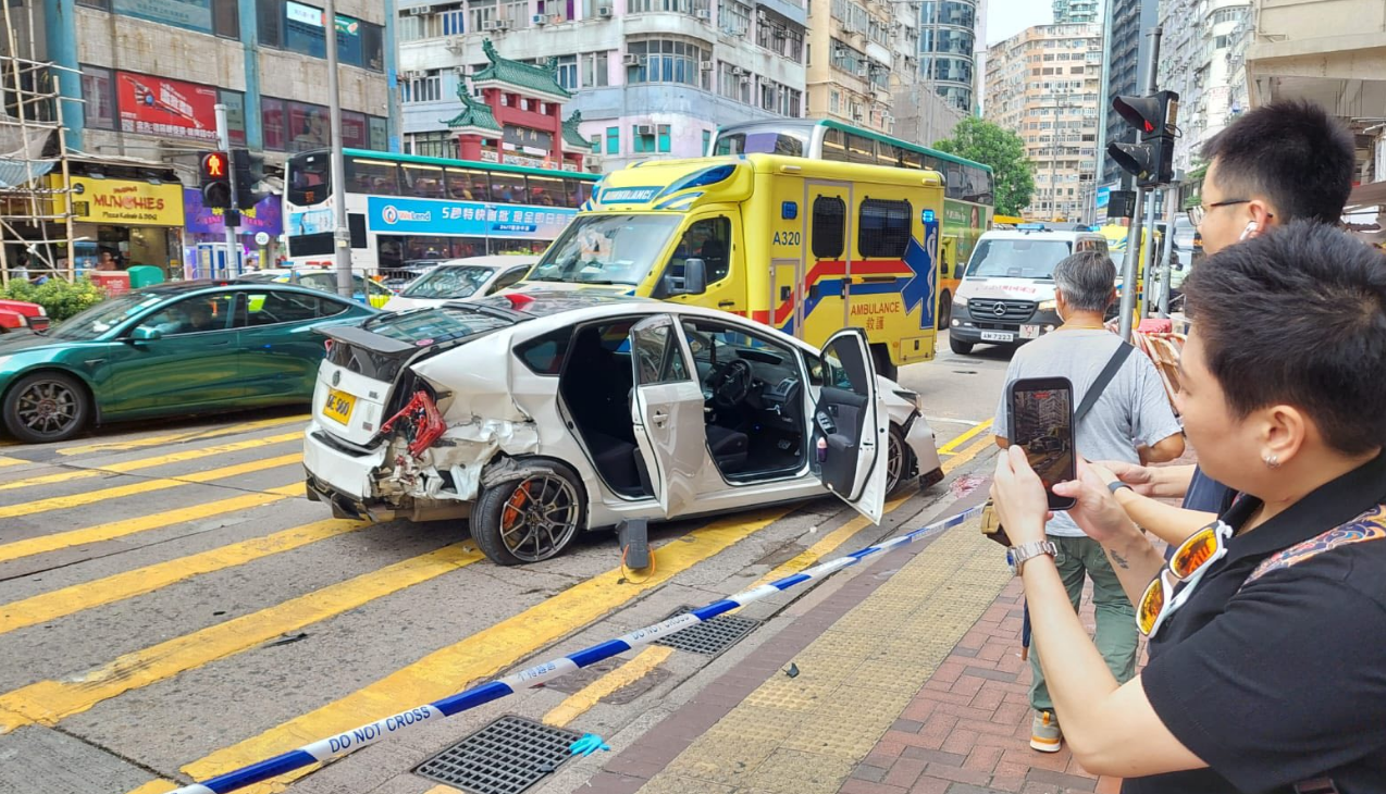 有片丨佐敦發(fā)生5車(chē)相撞意外 8人受傷