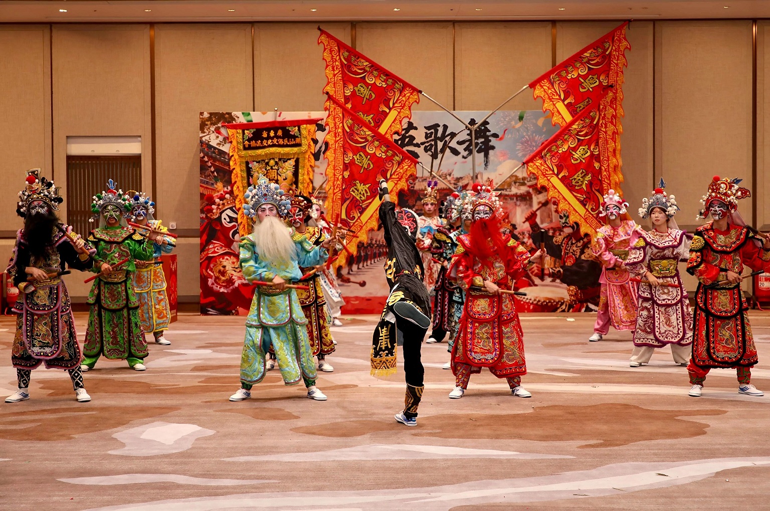 沉浸式體驗(yàn)潮汕民俗活力 華夏民俗文化周暨潮汕民俗文化博覽會活動精彩紛呈