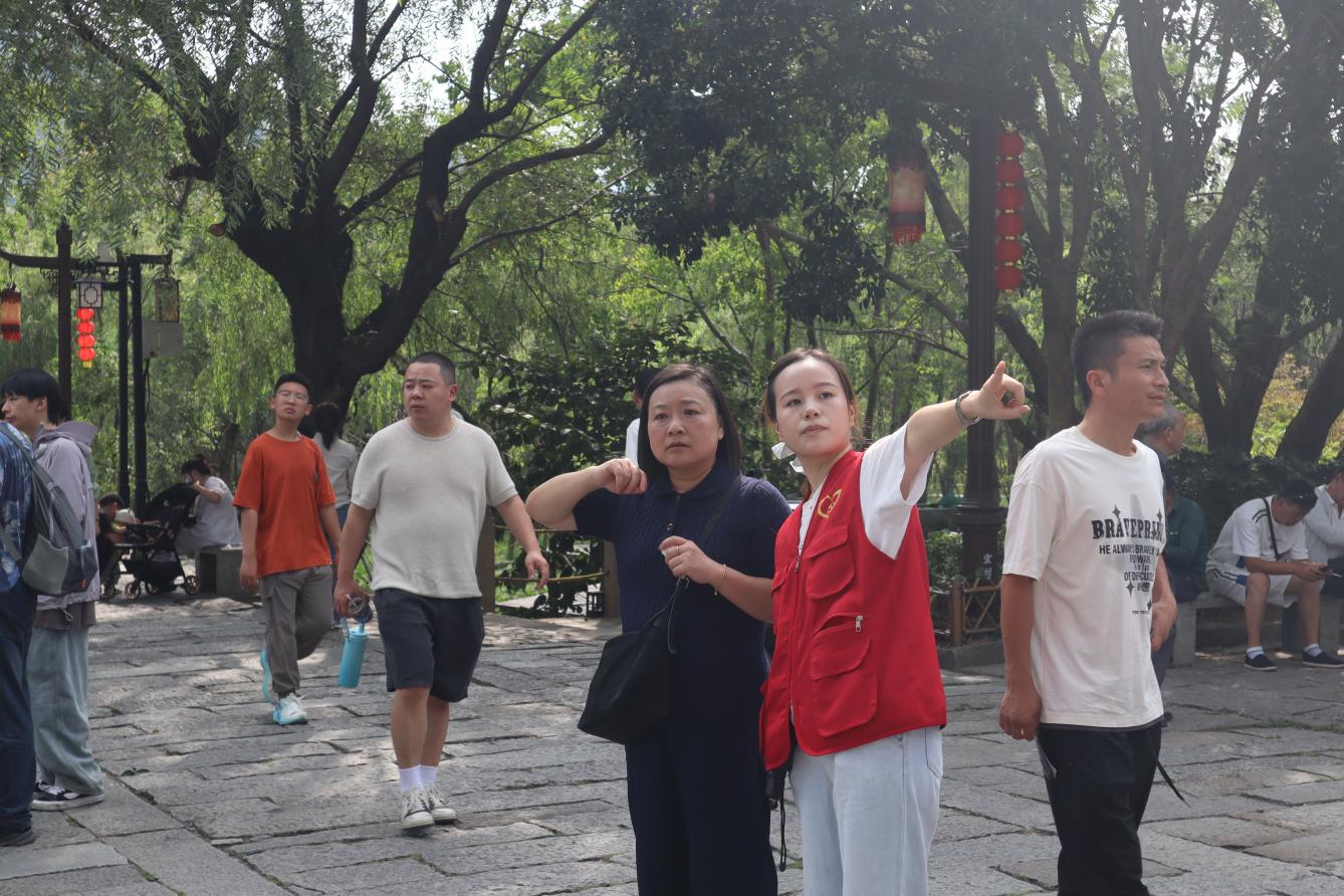 皖黟縣宏村鎮(zhèn)：特色活動(dòng)吸睛不斷  暖心服務(wù)才是「爆款」