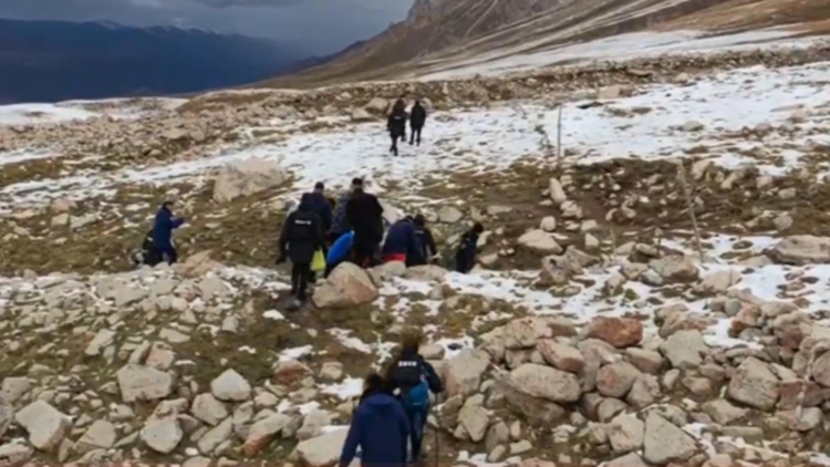 青海通報(bào)被困徒步者救援進(jìn)展：137人安全轉(zhuǎn)移 1人遇難