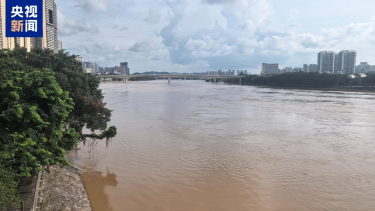 廣西鬱江出現(xiàn)洪水