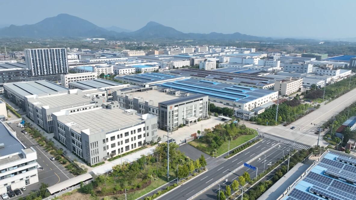 皖歙縣經(jīng)開(kāi)區(qū)：幹勁火熱生產(chǎn)忙