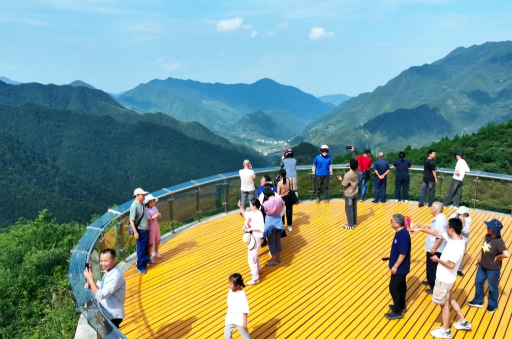 157萬人赴一場「徽式浪漫」  皖歙縣「雙節(jié)」亮點紛呈