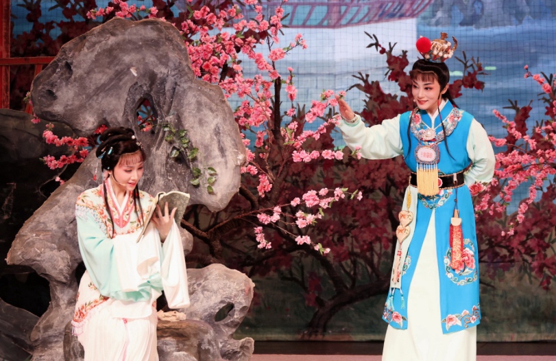 經(jīng)典劇目南粵行 上海越劇院攜《紅樓夢(mèng)》獻(xiàn)藝羊城
