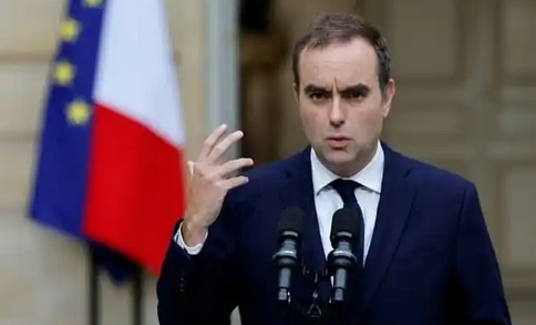 法國(guó)總理勒科爾尼二次組閣主要成員揭曉 