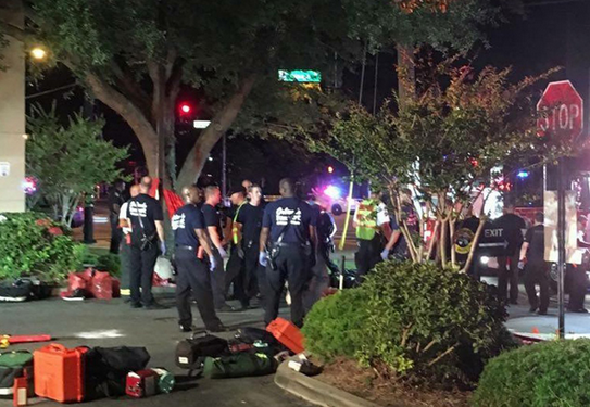 美國(guó)南卡羅來(lái)納州一酒吧發(fā)生槍擊事件 至少4死20傷 