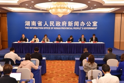 湖南出臺《若干措施》 中醫(yī)藥產(chǎn)業(yè)衝刺2000億產(chǎn)值