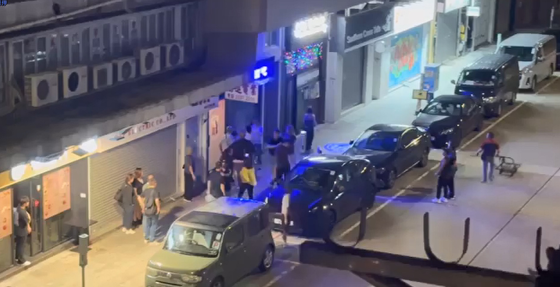 有片〡警拘3人涉深水埗街頭混戰(zhàn) 正追緝4名涉案男子