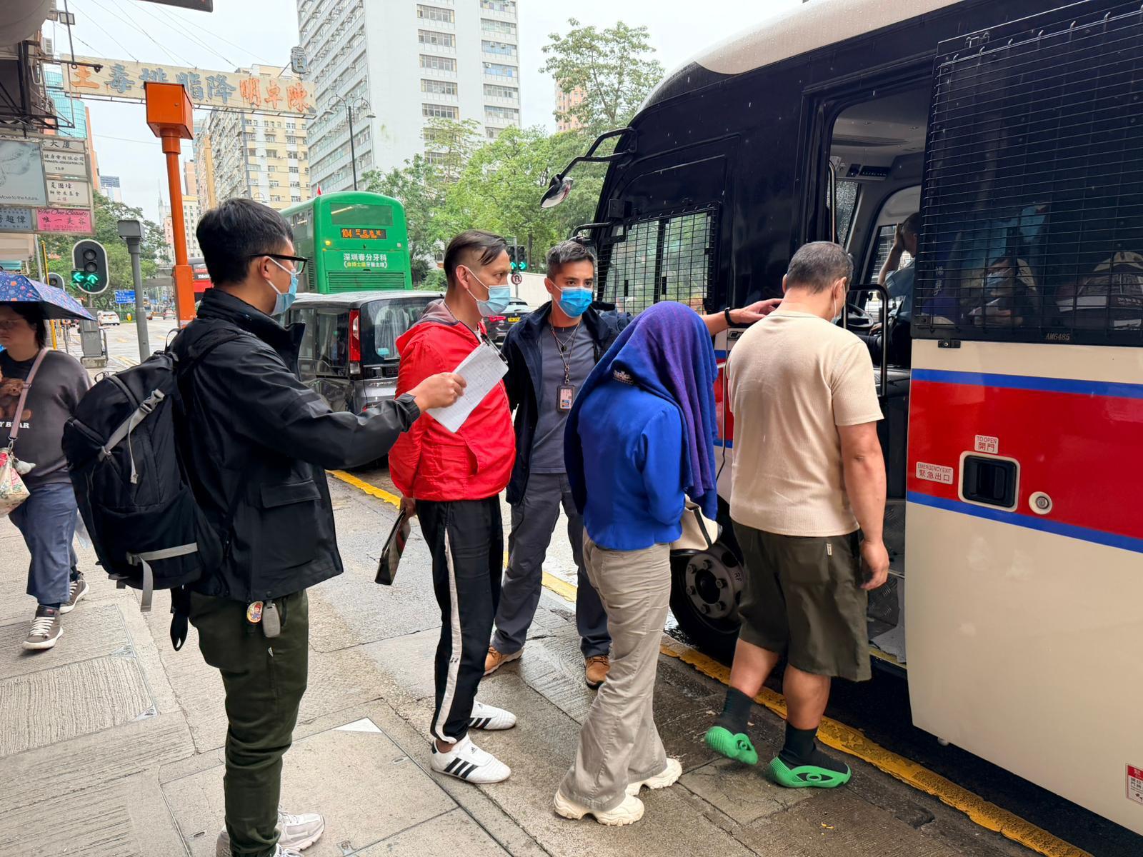 警方西九龍反罪惡行動(dòng) 拘捕65名男女