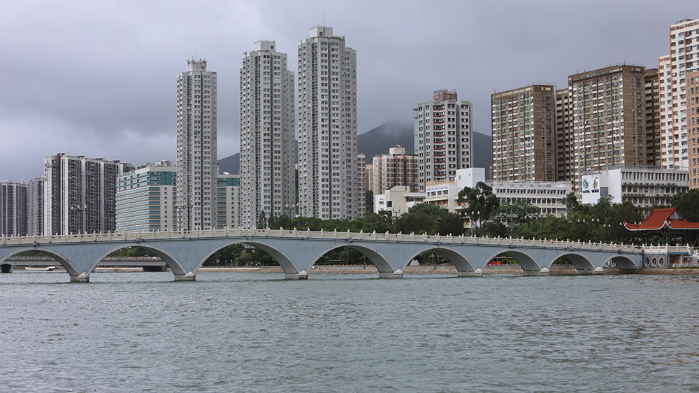 本港今日沿岸水位普遍會較正常高約0.5至1米