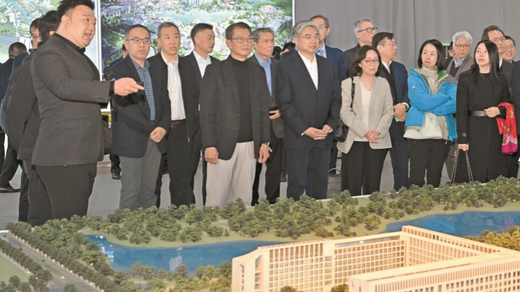 陳茂波率團(tuán)訪問京冀 考察借鑒新區(qū)開發(fā)經(jīng)驗(yàn)