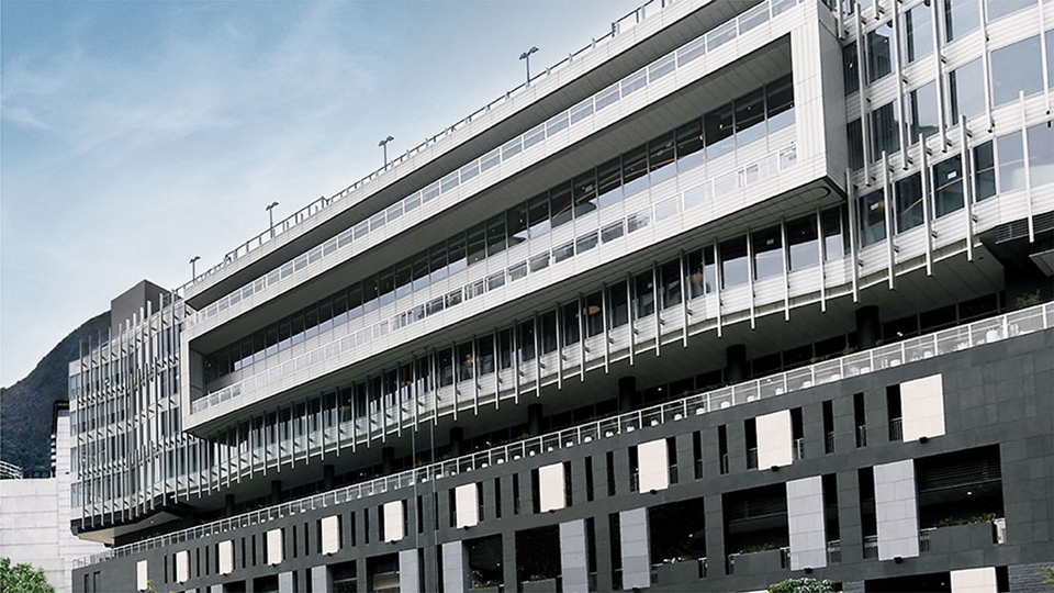 跑馬地馬會會所燒烤爐疑氣體爆炸 1名男職員受傷送院