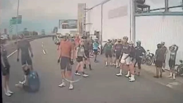 臺(tái)軍坦克當(dāng)街事故，零件噴飛，致6名路人受傷