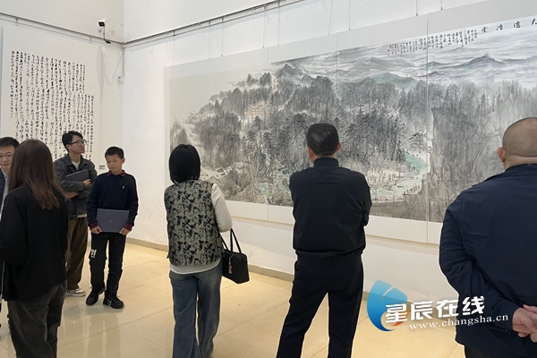 匯聚七位書畫家近百幅精品力作！「前村素艷」長沙七人書畫展開幕