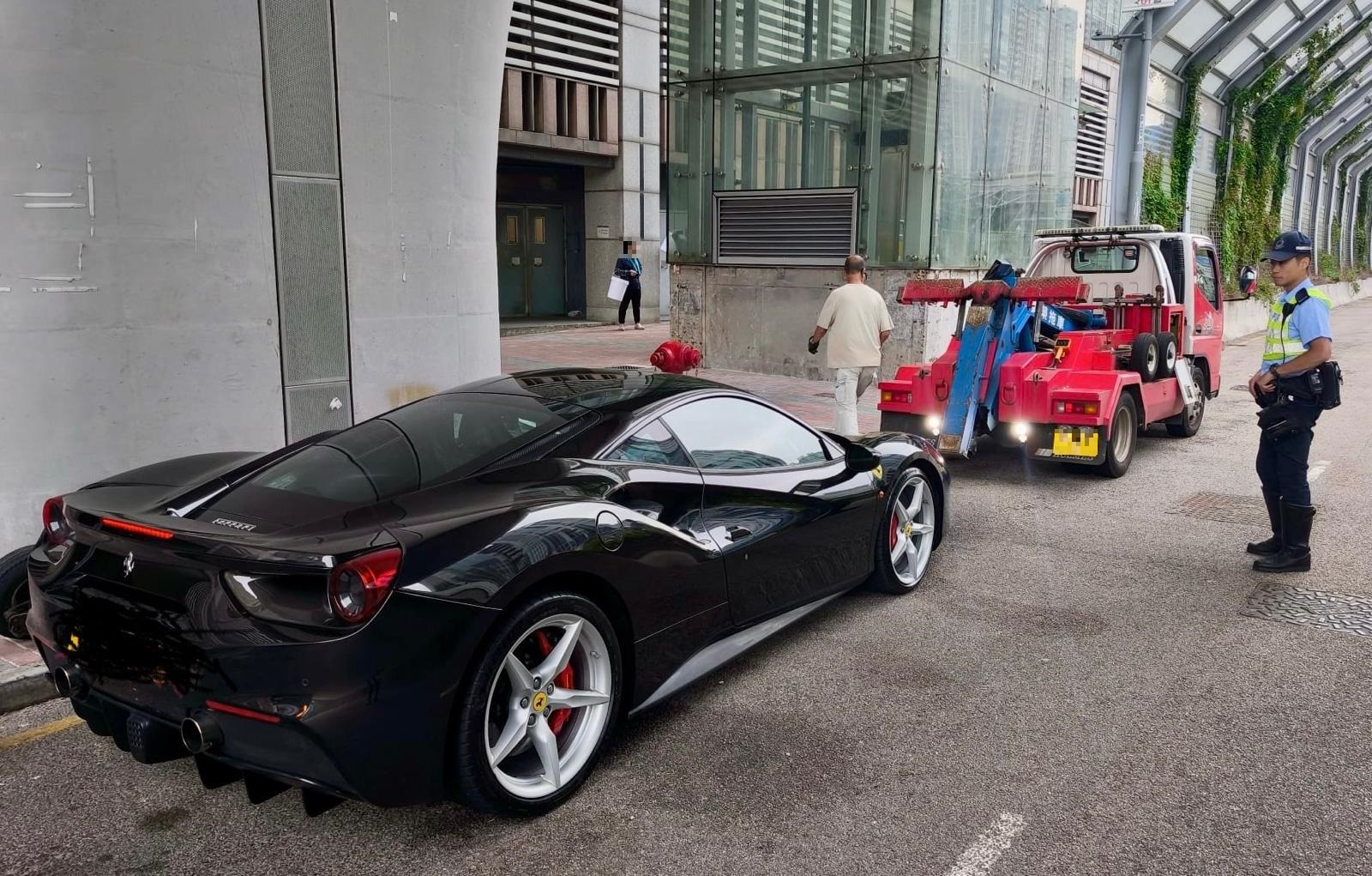 警方油尖打擊違例泊車 拘兩男發(fā)1073張告票