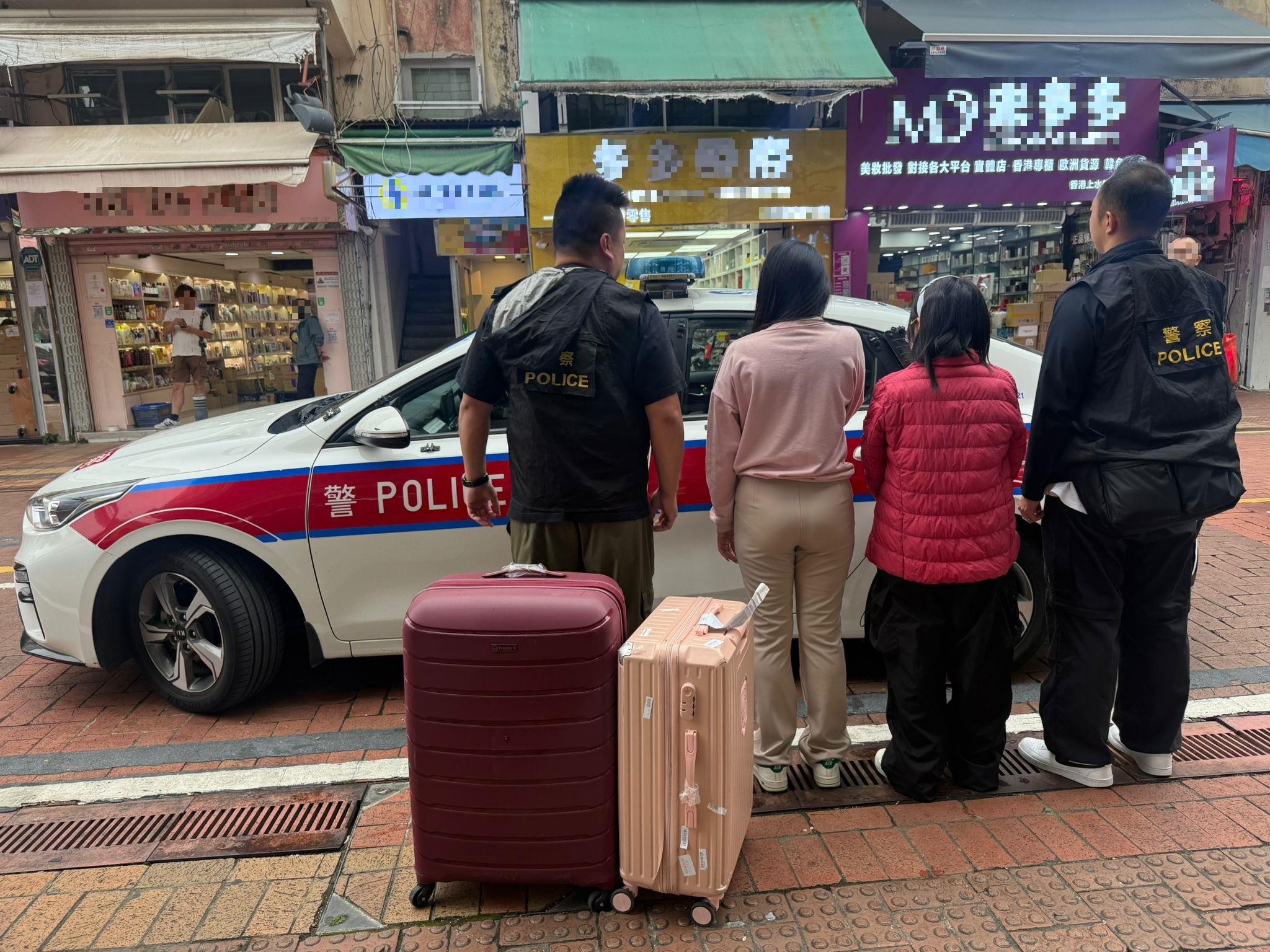 警方新界北區(qū)掃黃拘3外籍女