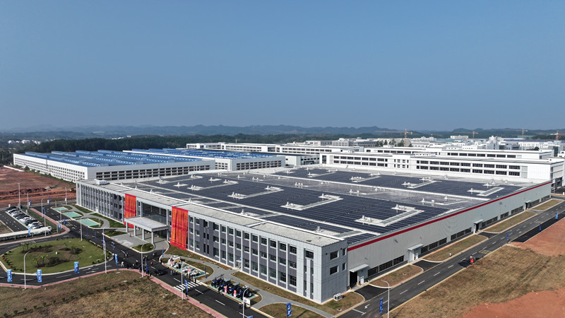 001號整車下線 東風(fēng)井關(guān)落戶屯溪九龍園區(qū)