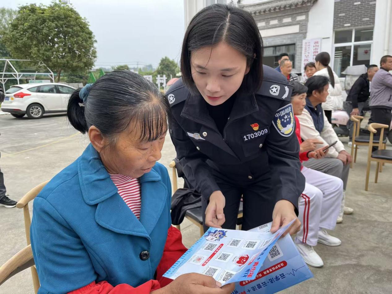 皖徽州區(qū)呈坎鎮(zhèn)：法治宣傳暖桑榆 權(quán)益護航入人心