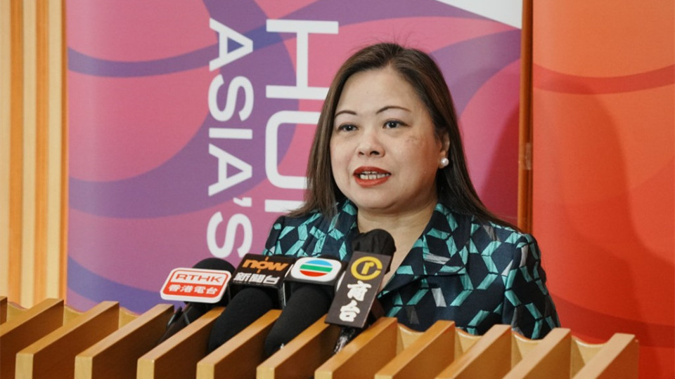 十五運會 | 羅淑佩祝賀貝俊龍乘風破浪 為香港奪今屆首金