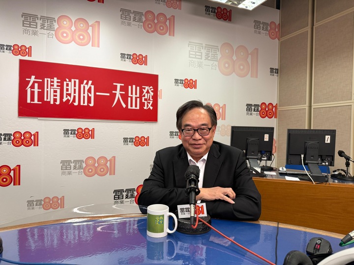 盧偉國(guó)回顧13年議會(huì)生涯：前半浪費(fèi)在「拉布」 建制派實(shí)事求是向政府提分析建議