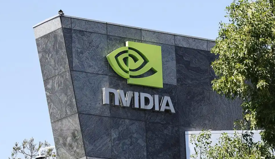 英偉達(dá)成首家市值5萬億美元公司