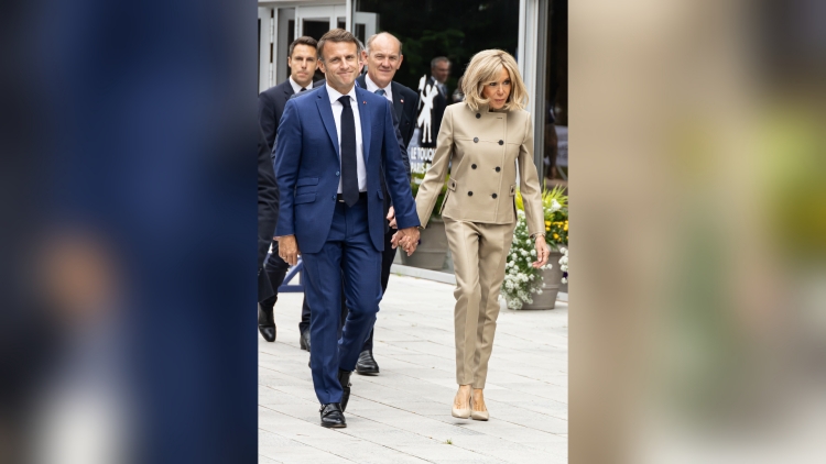 「?jìng)黢R克龍夫人為男性」案開(kāi)審