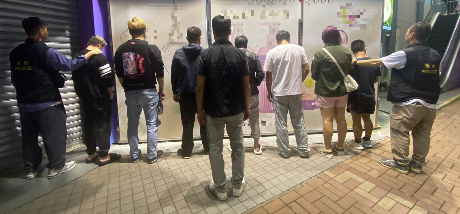 警方上水破百家樂賭檔 拘8人檢25萬元籌碼