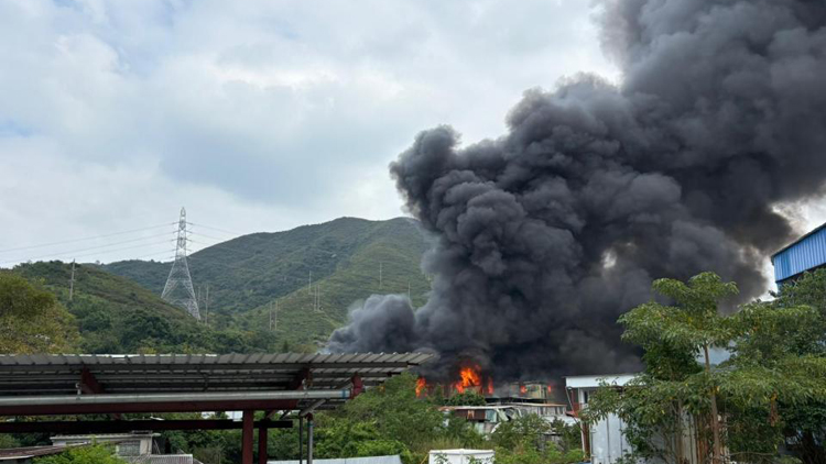 上水貨倉發(fā)生三級火 11人自行疏散暫無人受傷