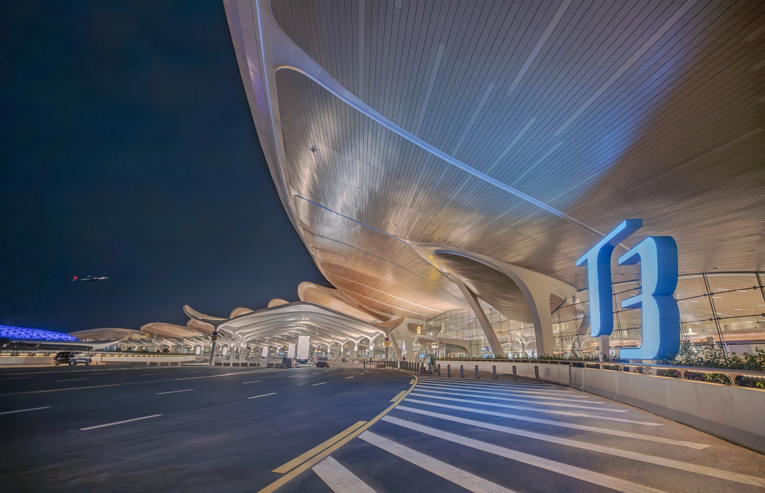 T3航站樓及第五跑道投運(yùn) 廣州白雲(yún)機(jī)場單月客流創(chuàng)新高