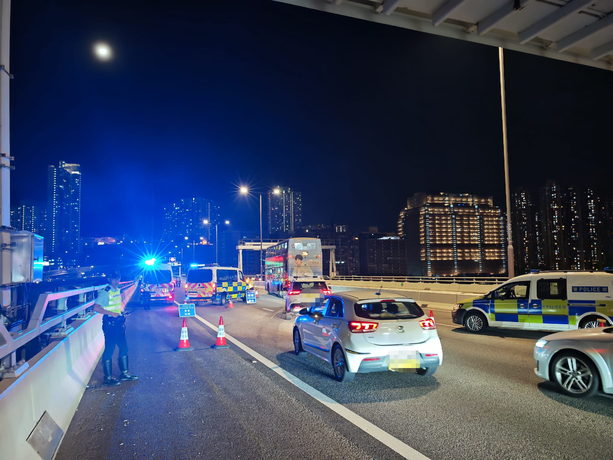  警方萬聖節(jié)打擊醉駕及毒駕 拘11人檢44萬元大麻