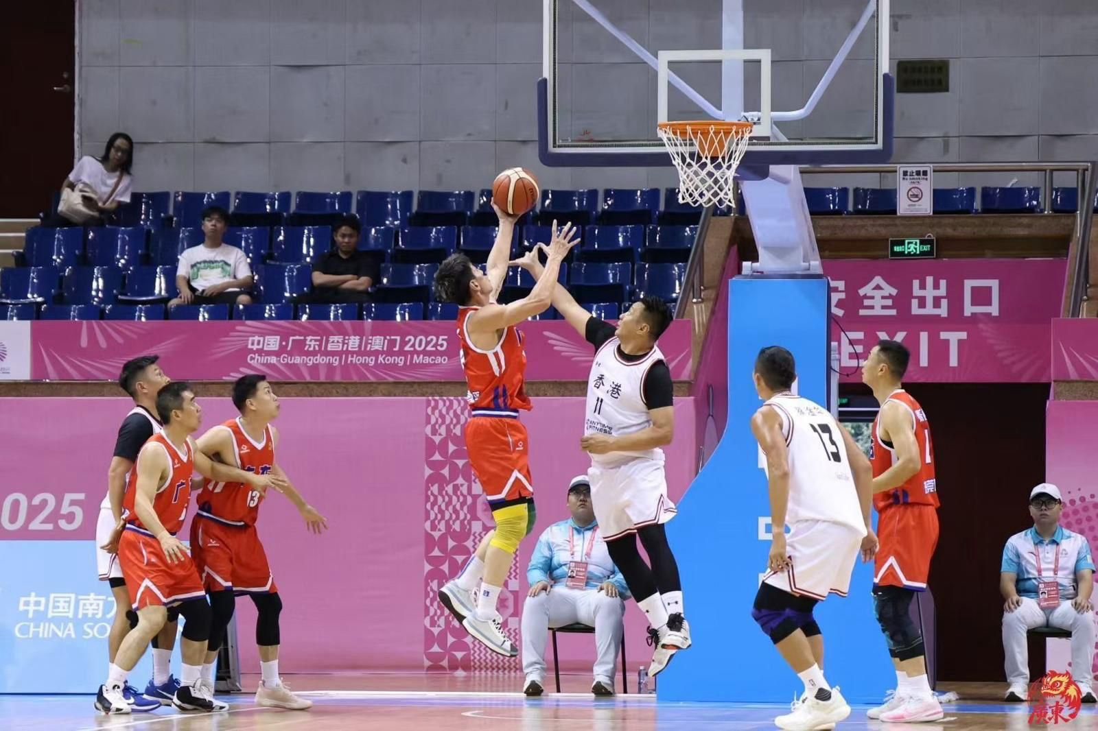 警隊(duì)全運(yùn)會(huì)健兒見(jiàn)證國(guó)家凝聚力 祝願(yuàn)香港代表隊(duì)旗開(kāi)得勝