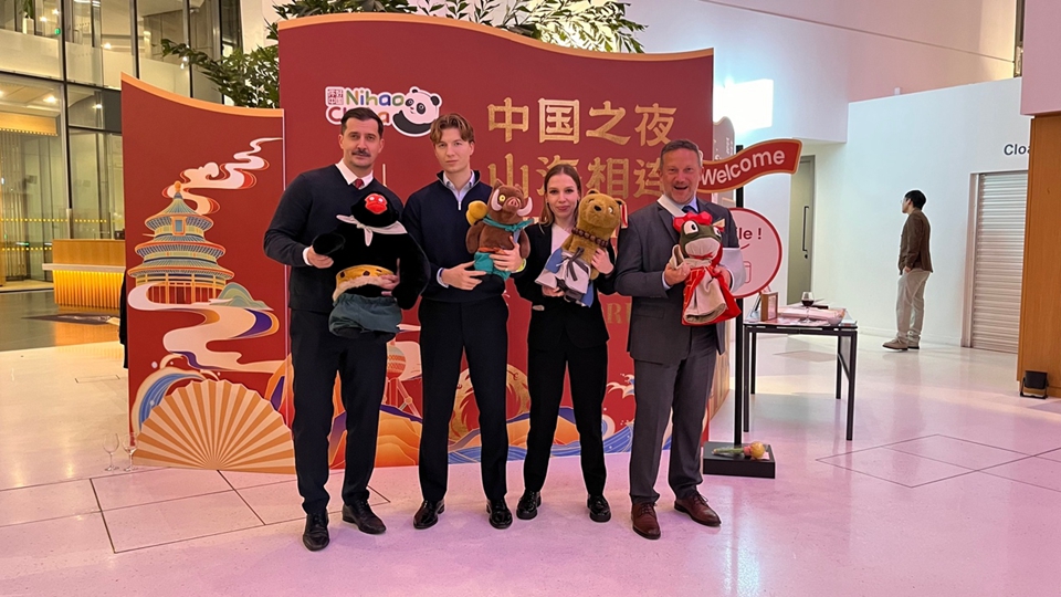 文旅搭臺經(jīng)濟唱戲：「中國之夜」倫敦啟幕 釋放中英文旅合作新機遇