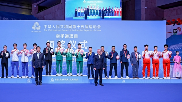 澳門隊(duì)?wèi)?zhàn)勝香港隊(duì) 奪得十五運(yùn)會(huì)空手道項(xiàng)目首金