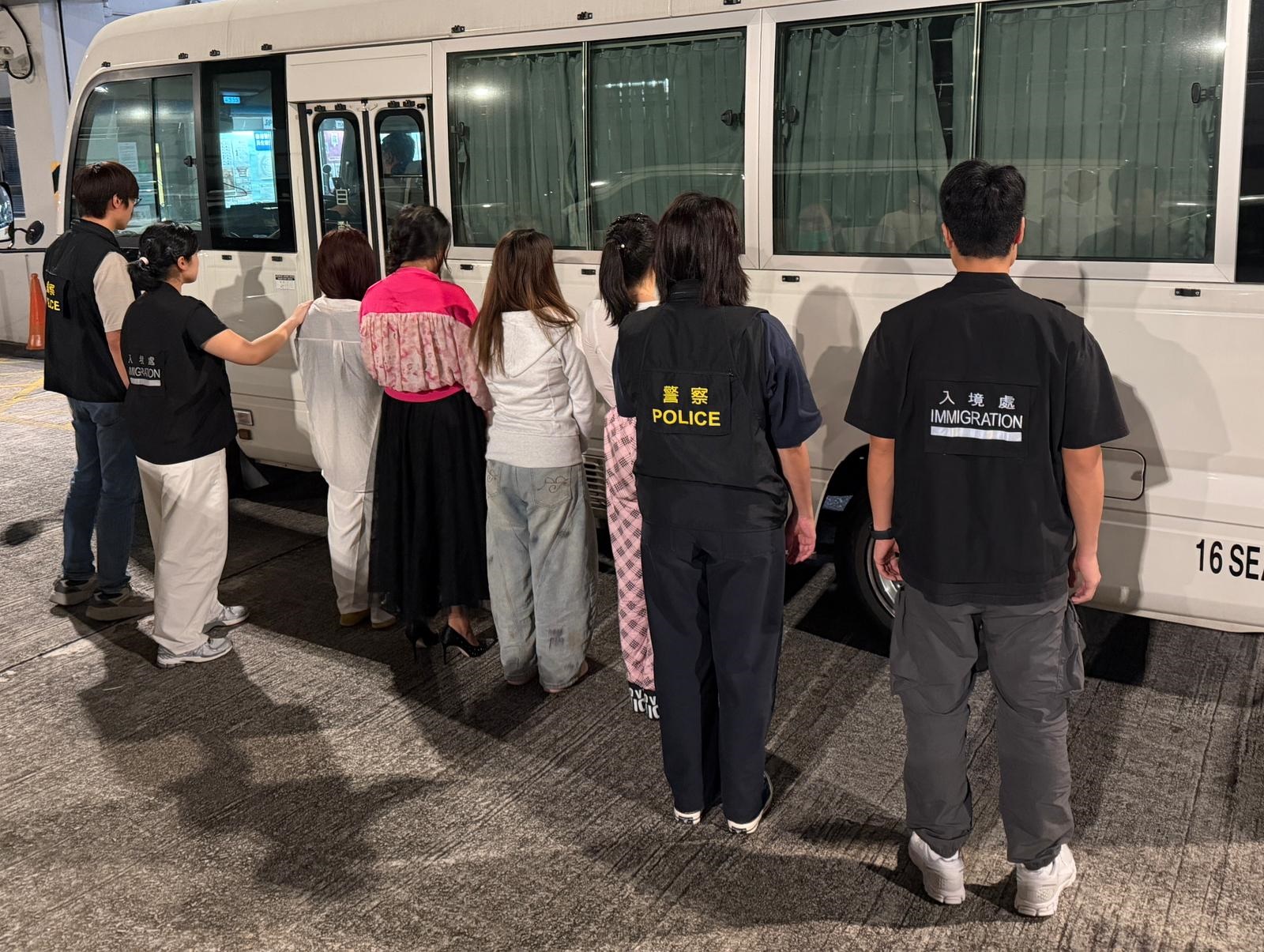 警方荃灣掃黃拘7名內(nèi)地女
