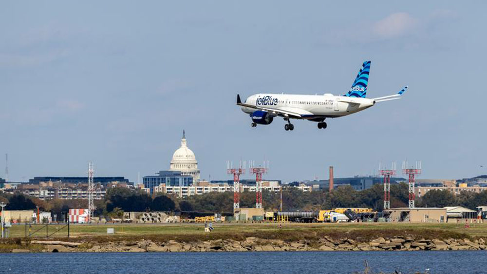美國政府「停擺」亂象：機(jī)場削減運(yùn)力、航司疲於應(yīng)對、乘客叫苦不迭……