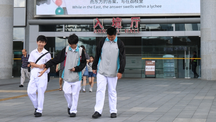 明年起港生可免試入讀內(nèi)地165所高校