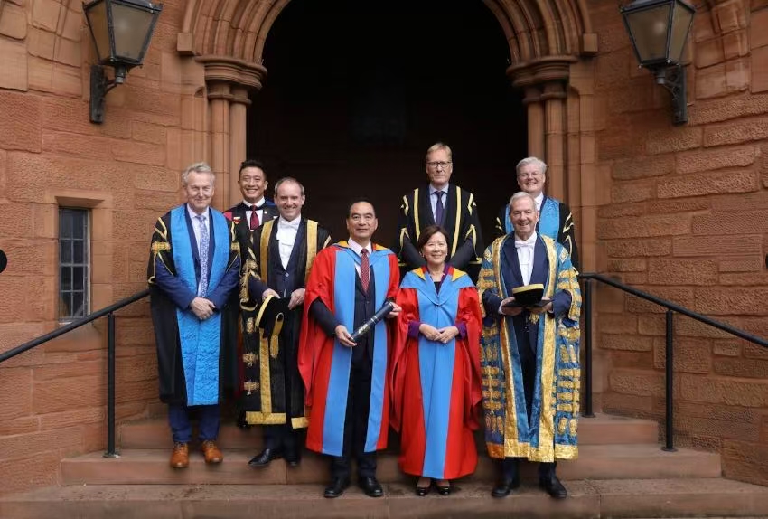 科大校長(zhǎng)葉玉如獲授榮譽(yù)博士學(xué)位  表?yè)P(yáng)其科研及教育成就