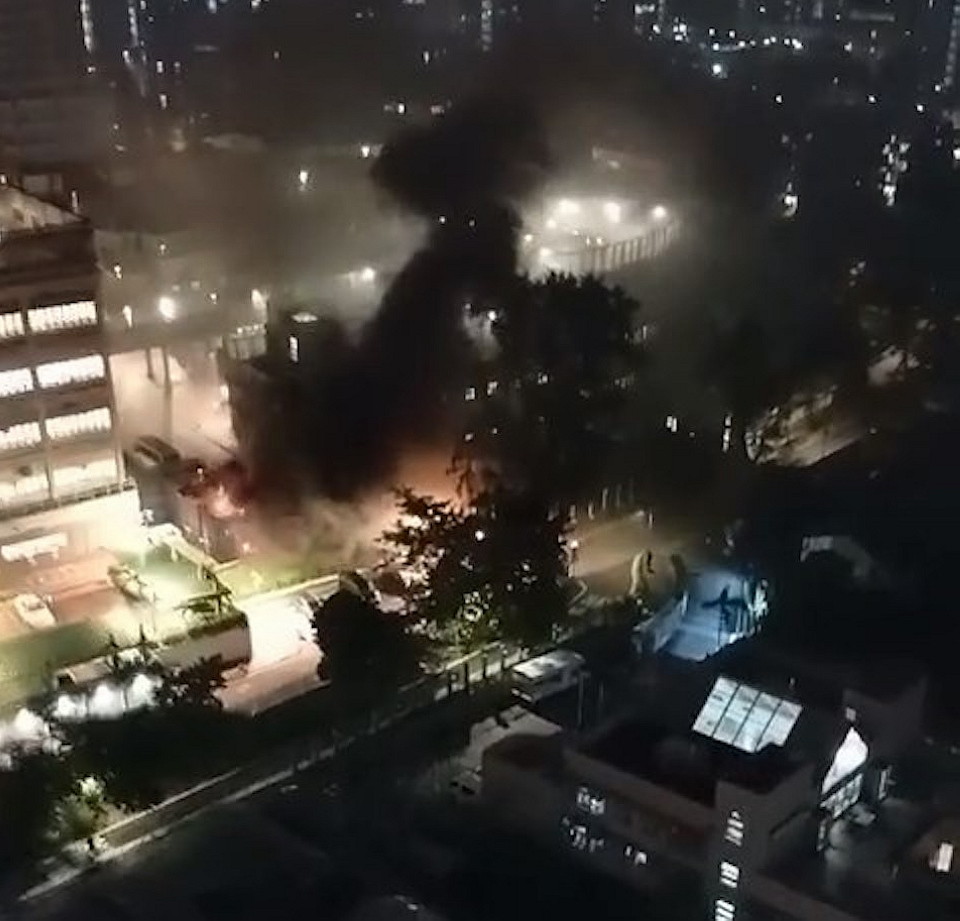 有片｜屯門(mén)青山醫(yī)院臨時(shí)工地火警無(wú)人傷 醫(yī)院運(yùn)作未受影響