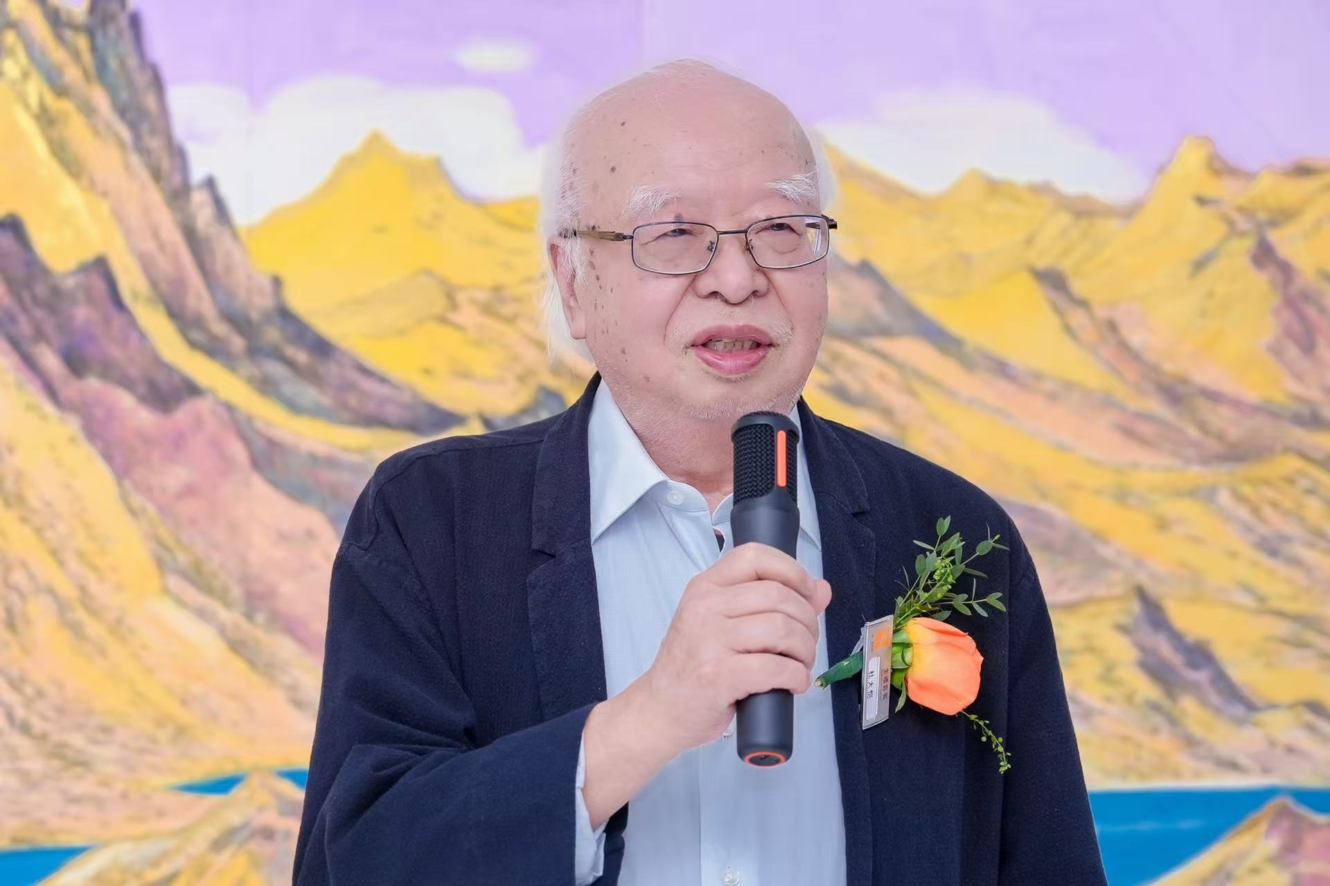 清華大學(xué)資深教授杜大愷盛讚趙之境： 藝術(shù)視野跨越草原與香港，水墨創(chuàng)作展現(xiàn)哲思與價(jià)值