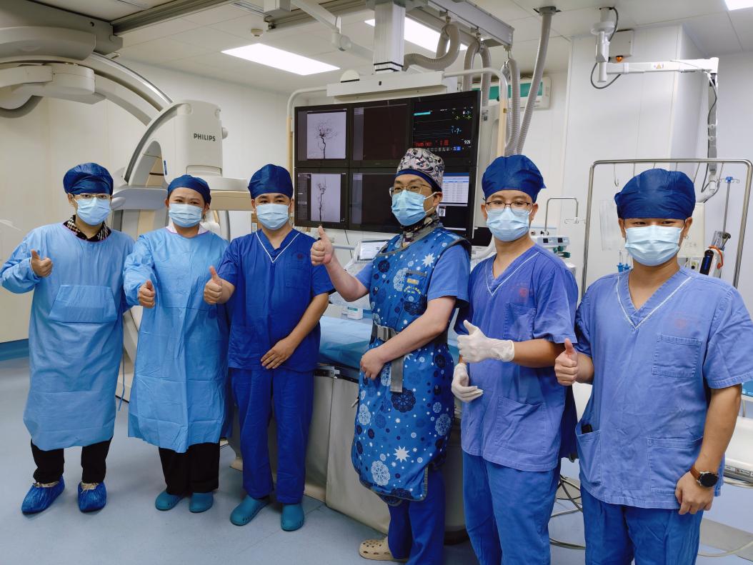 改寫未來，深圳智造再破局！國產(chǎn)二代介入機(jī)器人完成神經(jīng)介入國內(nèi)首例手術(shù)