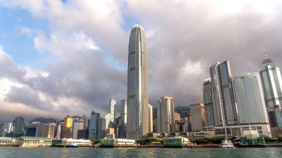 【來論】探討本港學(xué)?！咐碡斀逃? title=