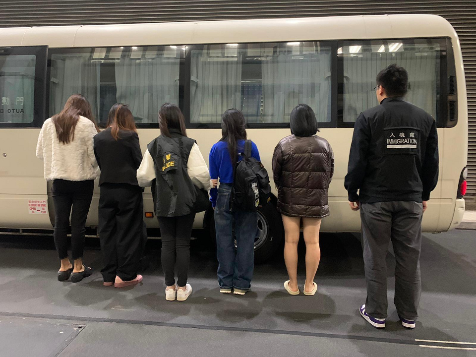 警方灣仔掃黃拘7名內(nèi)地女