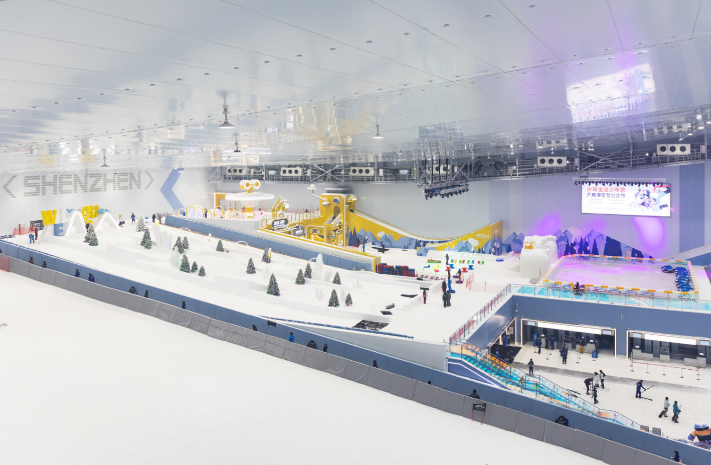 4000㎡冰雪秘境空降大灣區(qū)！華發(fā)冰雪熱雪奇蹟冰雪樂園開業(yè)