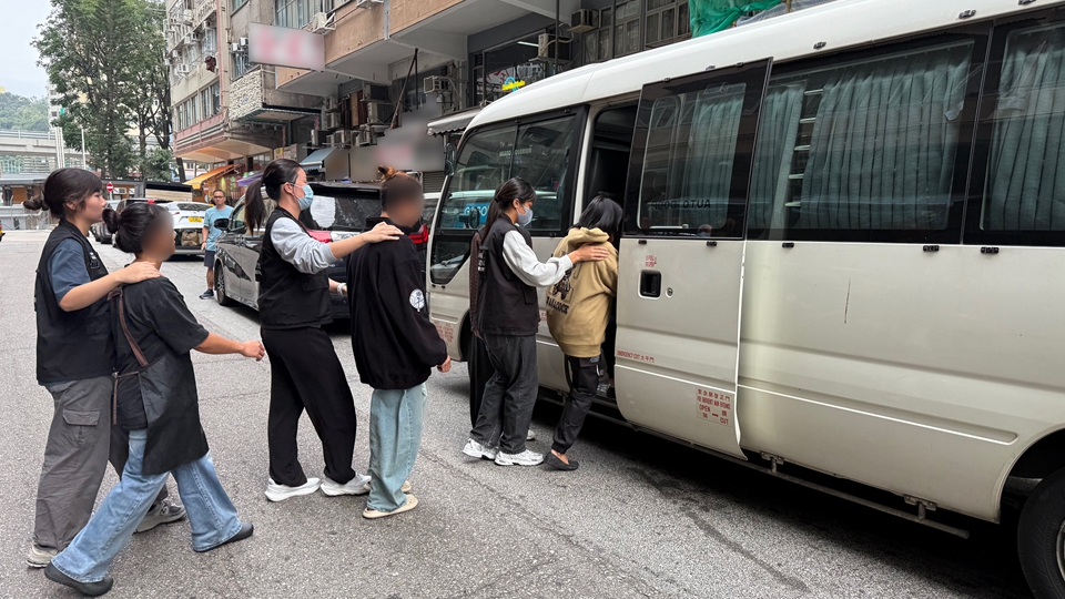 有片〡外傭被解僱留港當黑工 入境處「圍網(wǎng)」行動拘捕34人