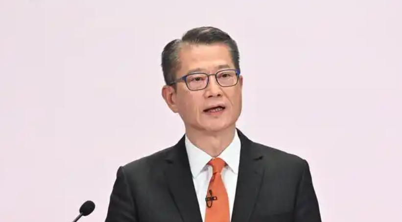 陳茂波將啓程前往英國和意大利訪問