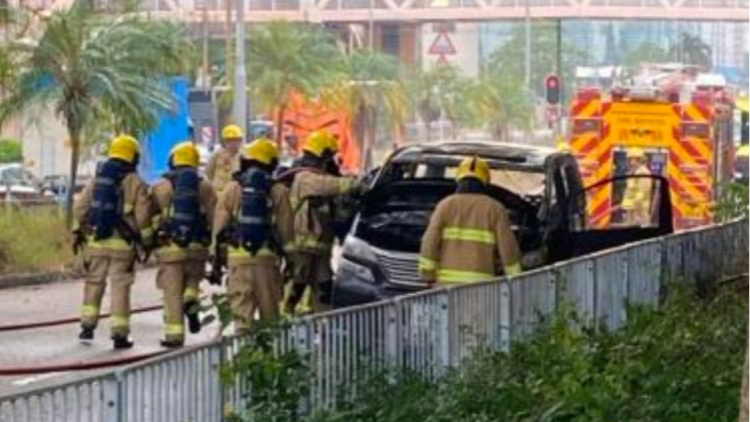 天秀路七人車起火 近天水圍香島中學(xué)慢線封閉