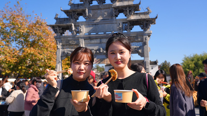 美食+體驗「雙驅(qū)動」 皖黟縣打造鄉(xiāng)村康養(yǎng)旅居新標桿