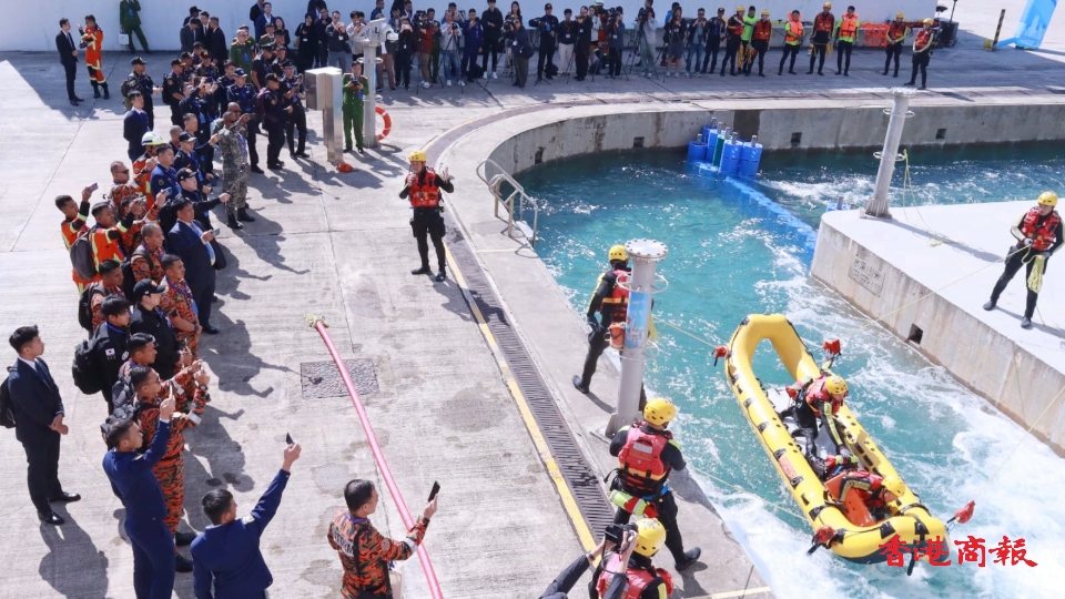 國(guó)際水域救援技術(shù)交流會(huì)議今日開(kāi)幕  消防處舉行水域救援示範(fàn) 展示高科技設(shè)備