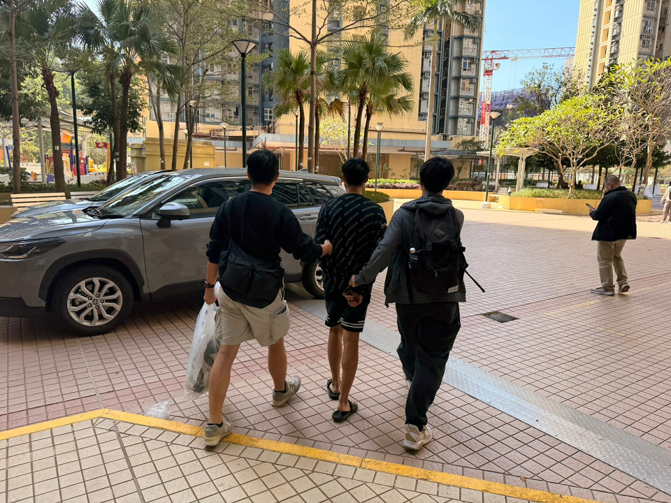 青衣大王下村連續(xù)兩日偷內(nèi)衣 警方拘捕21歲男子