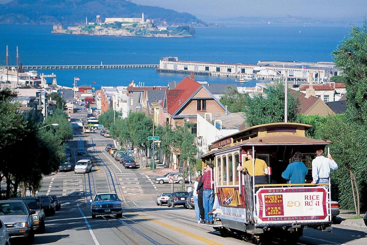 【名家指點(diǎn)】黃曉慶：鏡像與機(jī)遇——三藩市經(jīng)驗(yàn)與香港願(yuàn)景